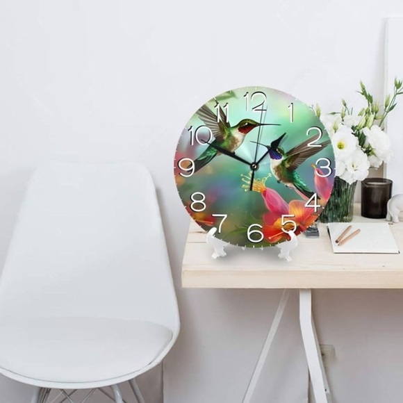 Hummingbirds Decorative Silent Clock 10” - New - Picture 3 of 6